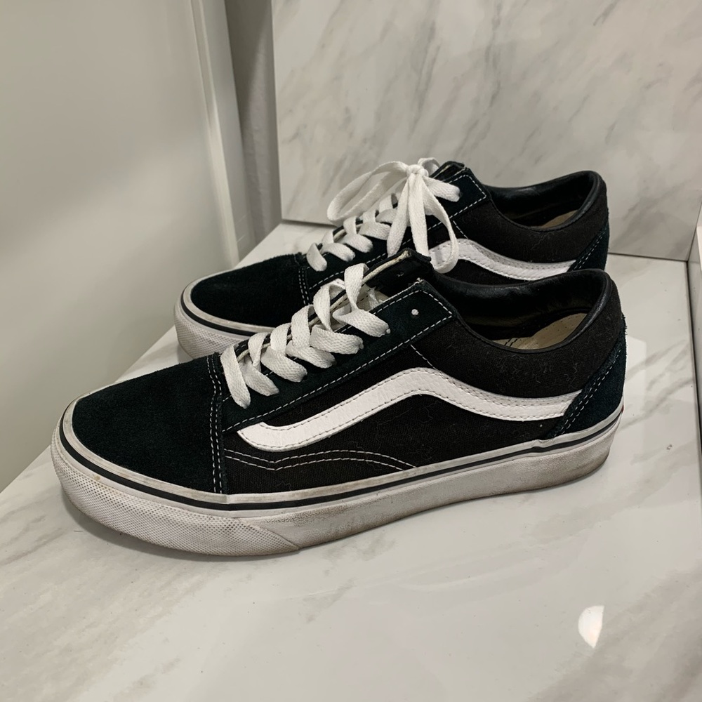 Vans - Picture 2 of 3